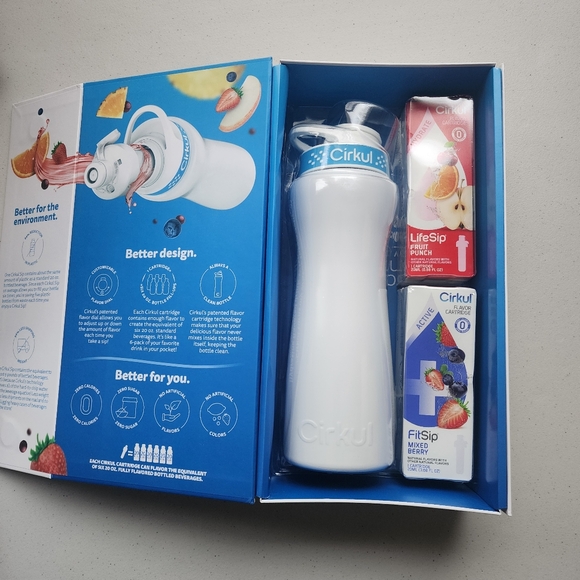 Cirkul 22oz Water Bottle - Picture 5 of 6